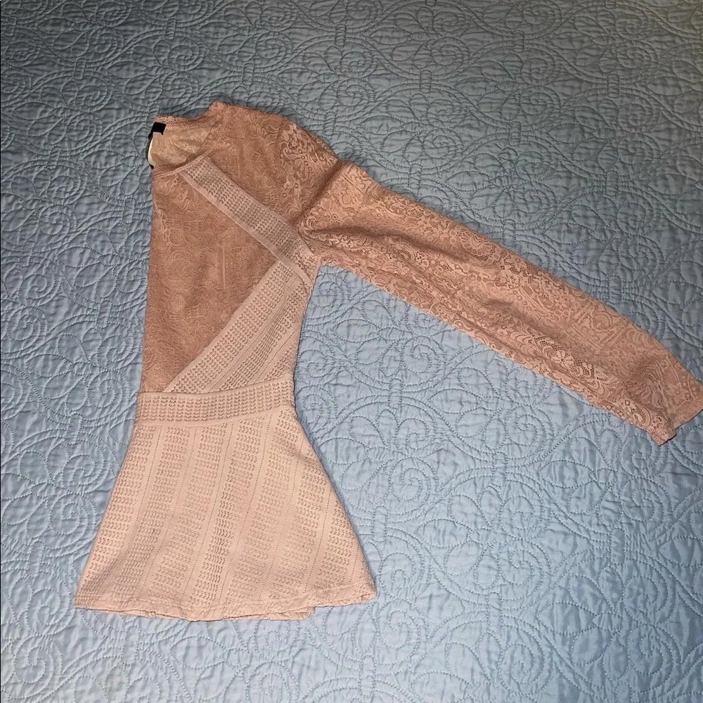 Pink peplum blouse - Picture 2 of 2